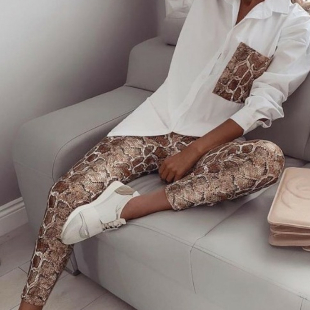 NWOT Snake print contrast pocket top and pants set